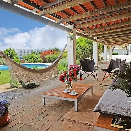 Вилла St Pool Gardens Sesimbra,tranquility 10min *